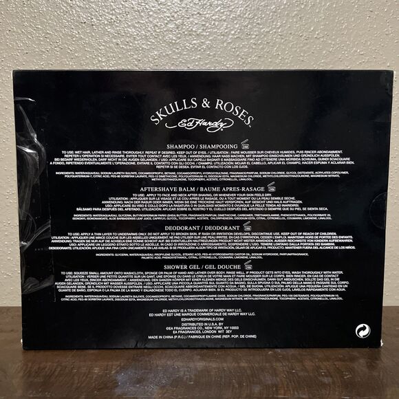 Ed Hardy Skulls & Roses Grooming Kit Men Shampoo Deodorant Shower Gel Aftershave - Picture 2 of 6
